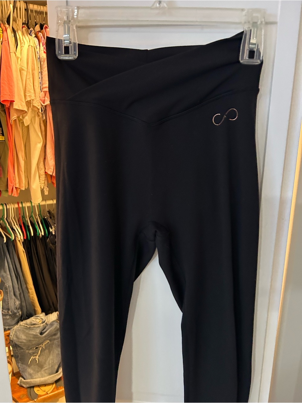 Black High-Waist Leggings with Subtle Logo